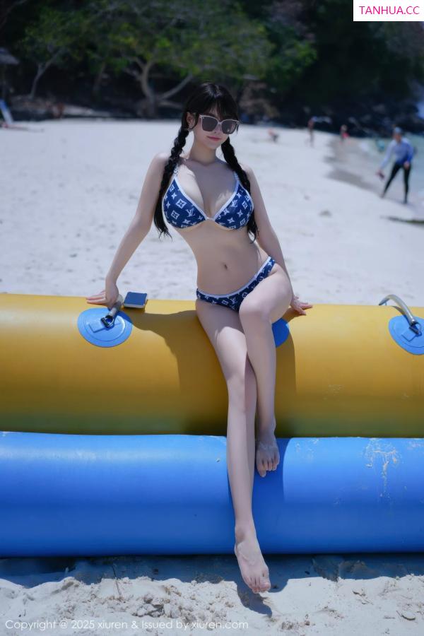   [XiuRen]高清写真图 2025.08.28 No.10699 心上可Flora 蓝色尾巴第22张图片